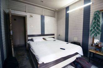 Hotel Deluxe, Ahmedabad 2
